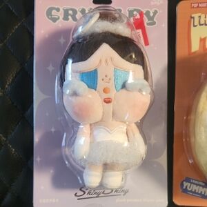 Shiny Shiny Crybaby Plush Key Holder - White and Blue